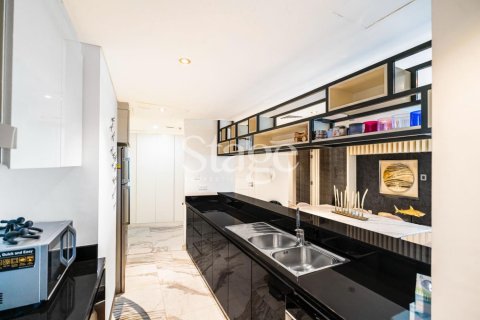 Apartment in DAMAC HEIGHTS in Dubai Marina, Dubai 3 bedrooms, 161 sq.m. № 53953 - photo 7
