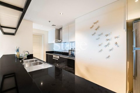 Apartment in DAMAC HEIGHTS in Dubai Marina, Dubai 3 bedrooms, 161 sq.m. № 53953 - photo 9