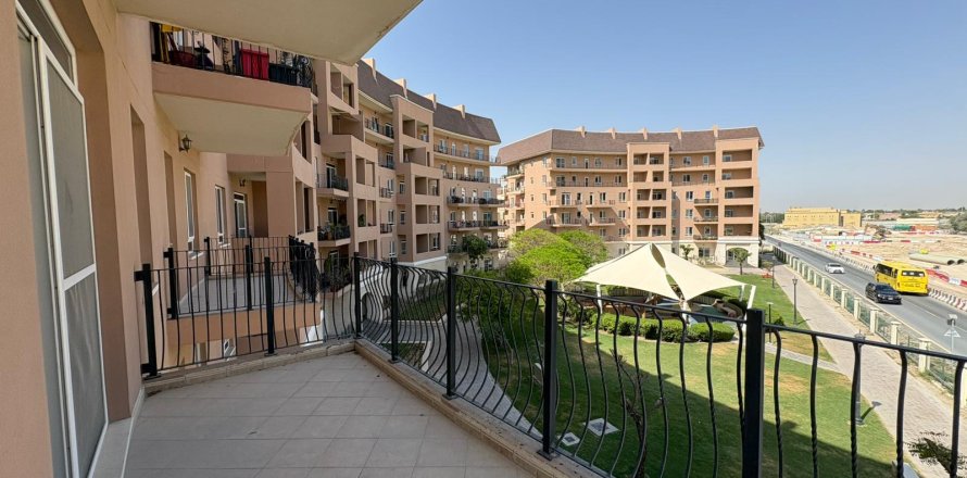 Apartment in Dubai 3 bedrooms, 224 sq.m. № 105720
