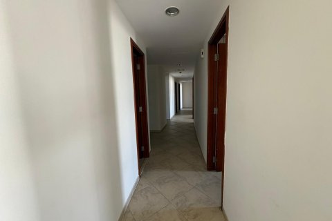 Apartment in Dubai 3 bedrooms, 224 sq.m. № 105720 - photo 7