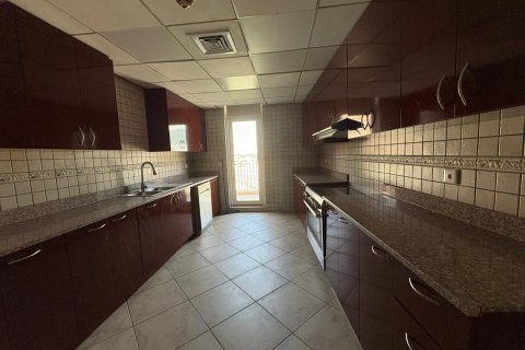 Apartment in Dubai 3 bedrooms, 224 sq.m. № 105720 - photo 8
