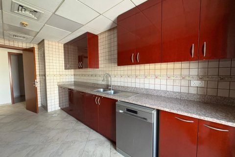 Apartment in Dubai 3 bedrooms, 224 sq.m. № 105720 - photo 5