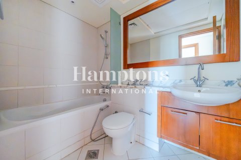 Снять в аренду квартиру в The Views 1, The Views, Дубай: 2 спальни, 131.92226000м², № 69958 - фото 15