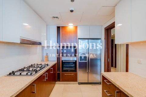 Apartment in Downtown Dubai (Downtown Burj Dubai), Dubai 3 bedrooms, 165.38963672 sq.m. № 69960 - photo 14