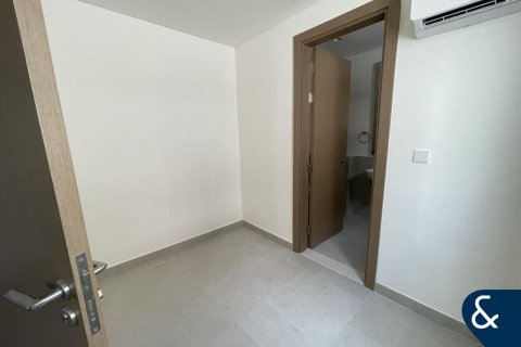 Villa in Al Furjan, Dubai 4 bedrooms, 386 sq.m. № 76421 - photo 15