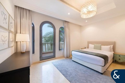 Villa in Signature Villas, Palm Jumeirah, Dubai 7 bedrooms, 650 sq.m. № 76420 - photo 7