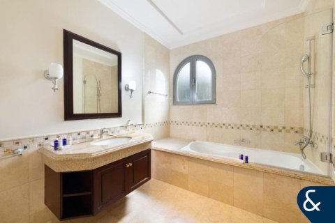 Villa in Signature Villas, Palm Jumeirah, Dubai 7 bedrooms, 650 sq.m. № 76420 - photo 6