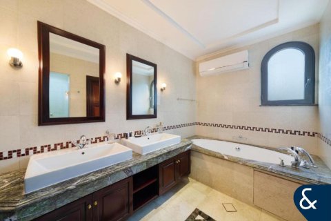 Villa in Signature Villas, Palm Jumeirah, Dubai 7 bedrooms, 650 sq.m. № 76420 - photo 5