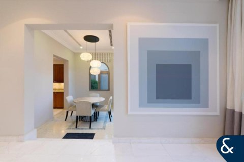Villa in Signature Villas, Palm Jumeirah, Dubai 7 bedrooms, 650 sq.m. № 76420 - photo 4