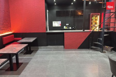 Magasin à Business Bay, Dubai, 95.6 m², № 124529 - photo 6