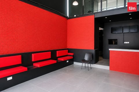 Magasin à Business Bay, Dubai, 95.6 m², № 124529 - photo 3