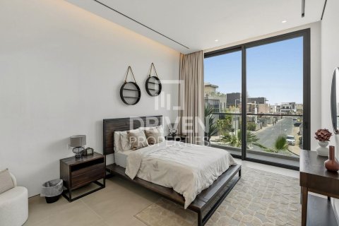Villa à Nad Al Sheba 1, Nadd Al Sheba, Dubai, 5 chambres, 930.24 m², № 127291 - photo 15