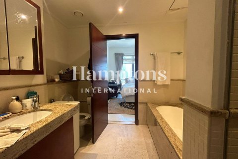 Снять в аренду квартиру в Даунтаун Дубай (Даунтаун Бурдж Дубай), Дубай: 3 спальни, 175.77154697м², № 63956 - фото 7