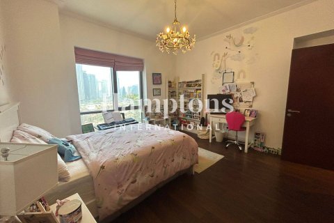 Снять в аренду квартиру в Даунтаун Дубай (Даунтаун Бурдж Дубай), Дубай: 3 спальни, 175.77154697м², № 63956 - фото 13