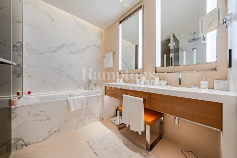 Apartment in Downtown Dubai (Downtown Burj Dubai), Dubai 1 bedroom, 74.20998737 sq.m. № 63952 - photo 7