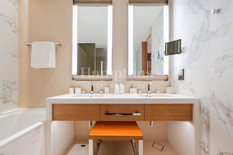 Apartment in Downtown Dubai (Downtown Burj Dubai), Dubai 1 bedroom, 74.20998737 sq.m. № 63952 - photo 5