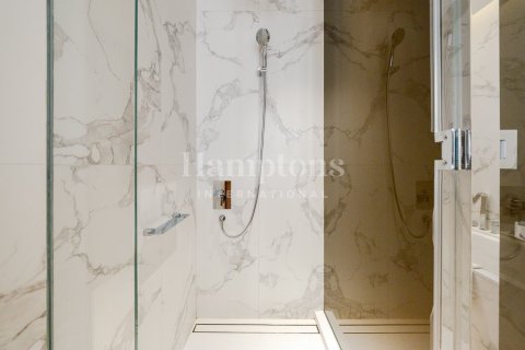 Apartment in Downtown Dubai (Downtown Burj Dubai), Dubai 1 bedroom, 74.20998737 sq.m. № 63952 - photo 2