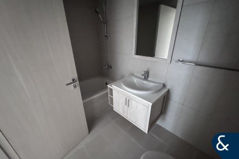 Apartment in Jumeirah Village Circle, Dubai 2 bedrooms, 2358 sq.m. № 76218 - photo 8