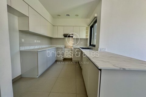 Villa in Dubai Hills Estate, Dubai 4 bedrooms, 228.7 sq.m. № 47292 - photo 6