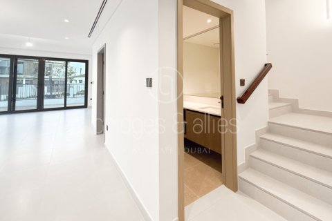Villa en Dubai, 4 dormitorios, 316.9 m², № 47283 - foto 9