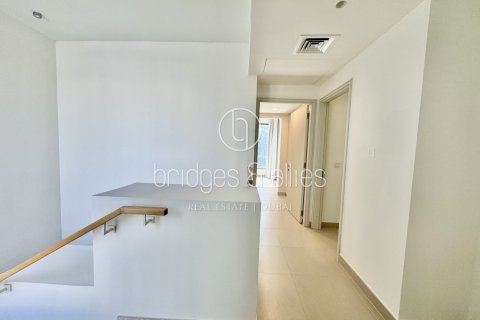 Снять в аренду виллу в Дубай Хилс Эстейт, Дубай: 4 спальни, 223.5м², № 47293 - фото 5