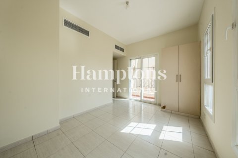 Снять в аренду таунхаус в Springs 6, The Springs, Дубай: 2 спальни, 171.22022900м², № 64473 - фото 1