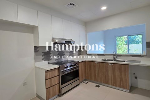 Villa à Dubai Land, Dubai, 3 chambres, 167.97977236 m², № 64476 - photo 6