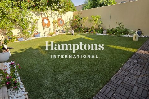 Villa à Dubai Land, Dubai, 3 chambres, 167.97977236 m², № 64476 - photo 3