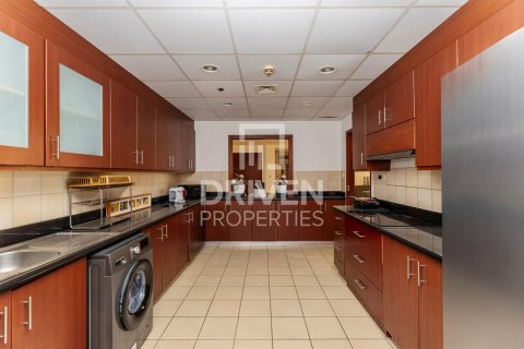 Apartment in Sadaf, Jumeirah Beach Residence, Dubai 4 bedrooms, 271.37 sq.m. № 126165 - photo 5