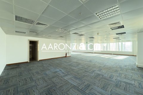 Office in Sheikh Zayed Road, Dubai 186.1 sq.m. № 78277 - photo 3