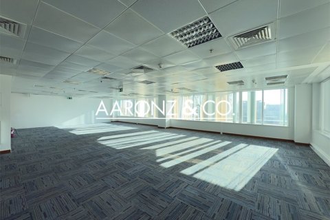 Office in Sheikh Zayed Road, Dubai 186.1 sq.m. № 78277 - photo 4