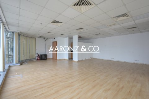 Bureau à Business Bay, Dubai, 101.9 m², № 78266 - photo 2