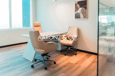 Снять в аренду офис в Джумейра Лейк Тауэрс, Дубай: 463м², № 78265 - фото 15