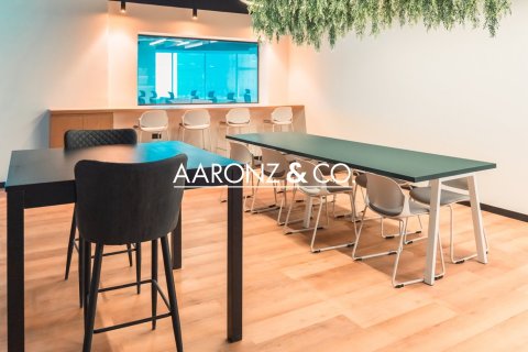 Снять в аренду офис в Джумейра Лейк Тауэрс, Дубай: 463м², № 78265 - фото 17