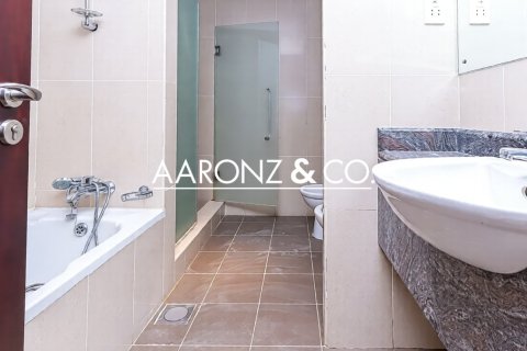 Apartamento en Jumeirah Lake Towers, Dubai, 2 dormitorios, 165 m², № 78263 - foto 15