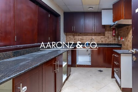 Apartamento en Jumeirah Lake Towers, Dubai, 2 dormitorios, 165 m², № 78263 - foto 12