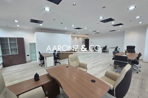Bureau à Business Bay, Dubai, 107.5 m², № 78267 - photo 3