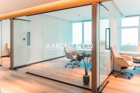 Oficina en Jumeirah Lake Towers, Dubai, 368.5 m², № 78264 - foto 12