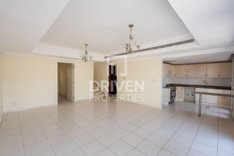 Townhouse in Springs 4, The Springs, Dubai 3 bedrooms, 212.47 sq.m. № 128541 - photo 5