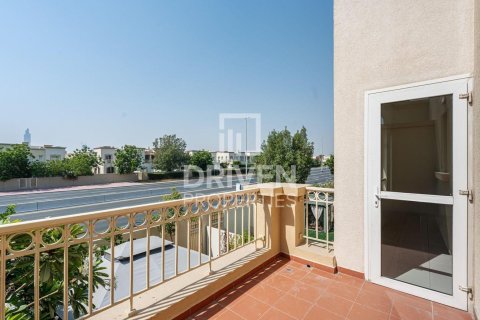 Townhouse in Springs 4, The Springs, Dubai 3 bedrooms, 212.47 sq.m. № 128541 - photo 19