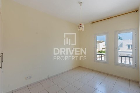 Townhouse in Springs 4, The Springs, Dubai 3 bedrooms, 212.47 sq.m. № 128541 - photo 14