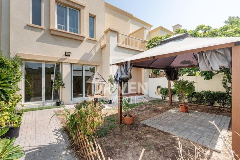 Townhouse in Springs 4, The Springs, Dubai 3 bedrooms, 212.47 sq.m. № 128541 - photo 22