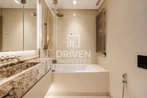 Apartment in City Walk, Dubai 2 bedrooms, 164.81 sq.m. № 128542 - photo 12