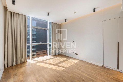 Apartment in City Walk, Dubai 2 bedrooms, 164.81 sq.m. № 128542 - photo 9