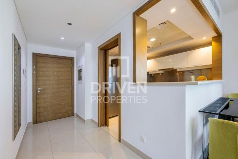 Apartment in Claren Towers, Downtown Dubai (Downtown Burj Dubai), Dubai 2 bedrooms, 114.46 sq.m. № 128540 - photo 11