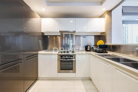 Apartment in Claren Towers, Downtown Dubai (Downtown Burj Dubai), Dubai 2 bedrooms, 114.46 sq.m. № 128540 - photo 10