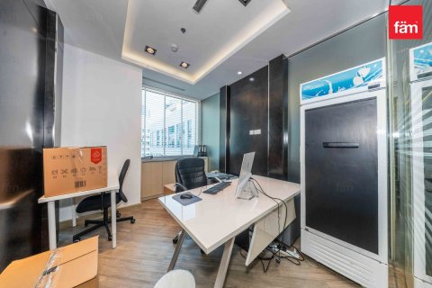Bureau à Business Bay, Dubai, 176.1 m², № 123162 - photo 16