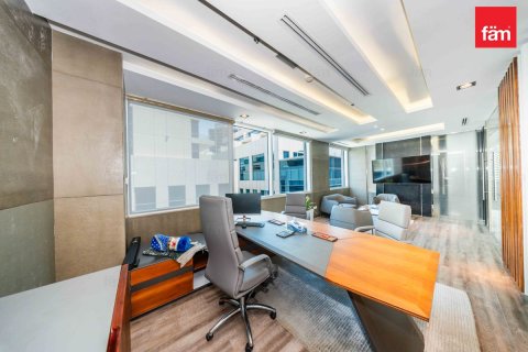 Bureau à Business Bay, Dubai, 176.1 m², № 123162 - photo 8