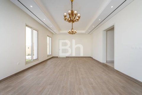 Villa à Nadd Al Sheba, Dubai, 5 chambres, 1253 m², № 21062 - photo 4