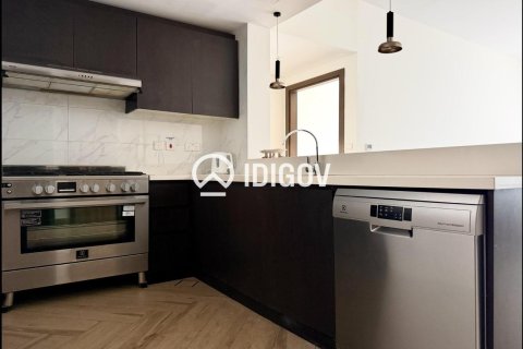 Apartamento en Bur Dubai, Dubai, 1 dormitorio, 87.7 m², № 124638 - foto 8